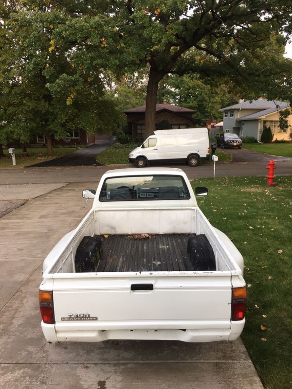 1986 toyota dually 1 ton pickup for Sale in Wood Dale, IL OfferUp