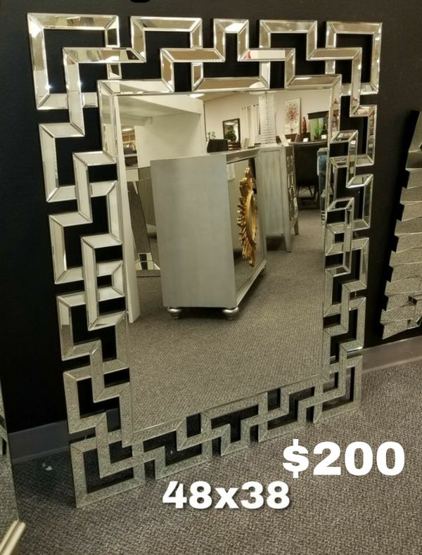 Z Gallerie Santorini Wall Mirror for Sale in Hemet, CA OfferUp