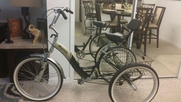 Kent Bayside Adult Tricycle - 7 Speed for Sale in Saint Petersburg, FL - OfferUp