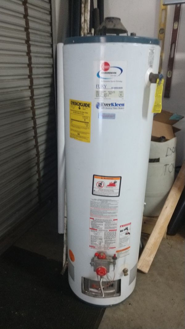 Water heater Rheem 40 Helen no leaks runs great come get it while she's ...