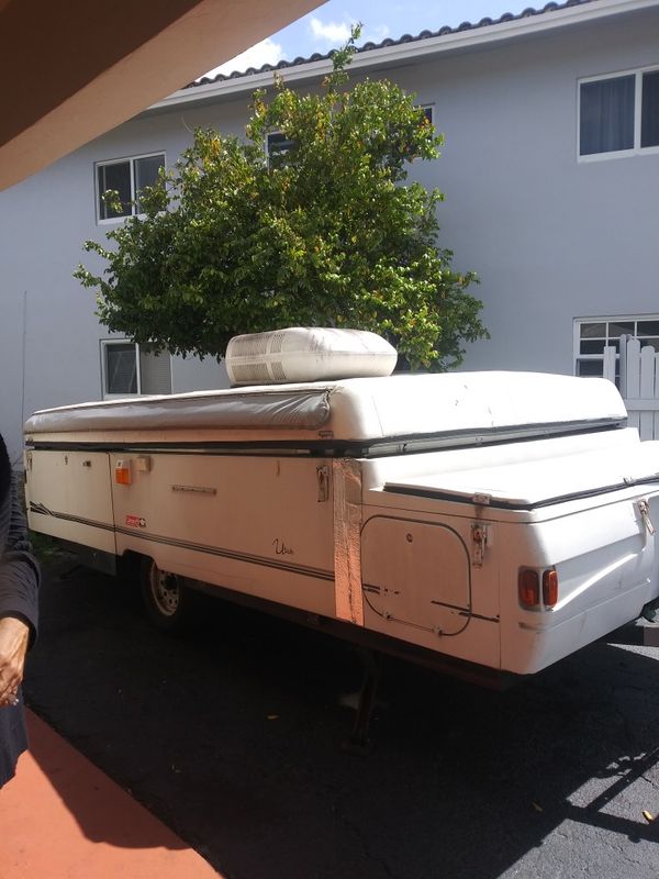 2001 Coleman popup camper Utah 19 ft sleeps 8 fully selfcontained air