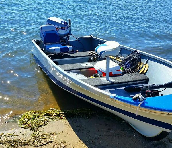 14ft restored 1969 Arkansas Traveler fishing boat W/ 35 horse key start Evinrude motor for Sale