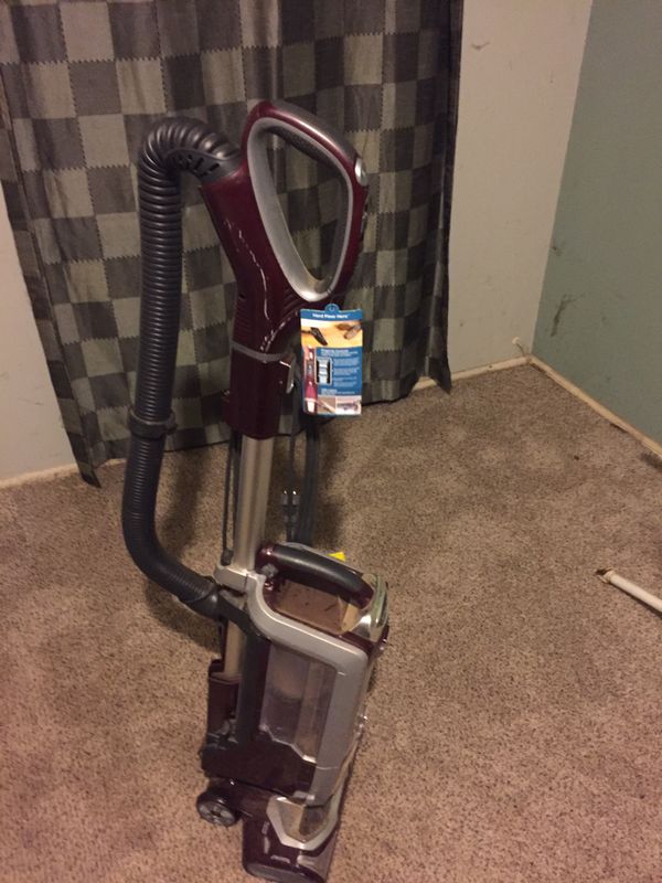Shark Vacuum (6months old) for Sale in San Diego, CA OfferUp