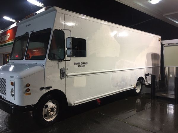 99 Chevrolet step van p30 for Sale in Sacramento, CA - OfferUp