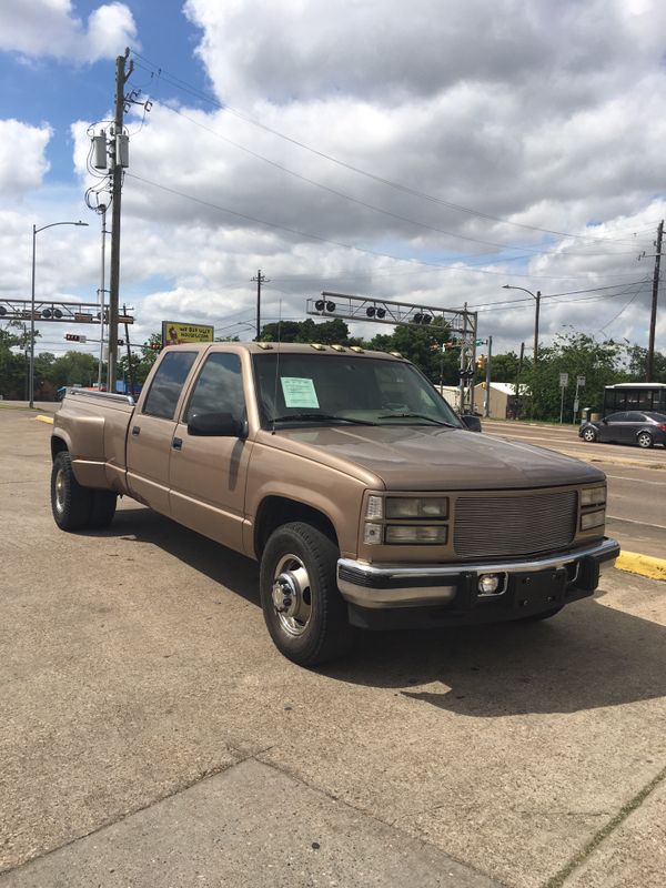 1996 Chevy Silverado C 3500 turbo Diesel Dually for Sale in Houston, TX