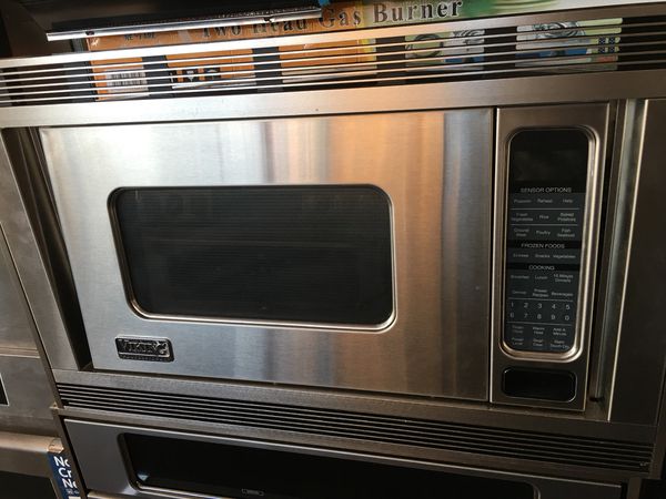 Viking Professional Built In Microwave for Sale in Garden Grove, CA