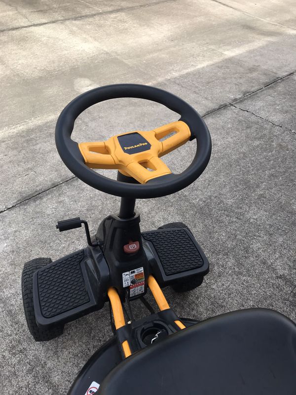 POULAN PRO TRACTOR 30 INCH RIDING LAWN MOWER for Sale in Clermont, FL