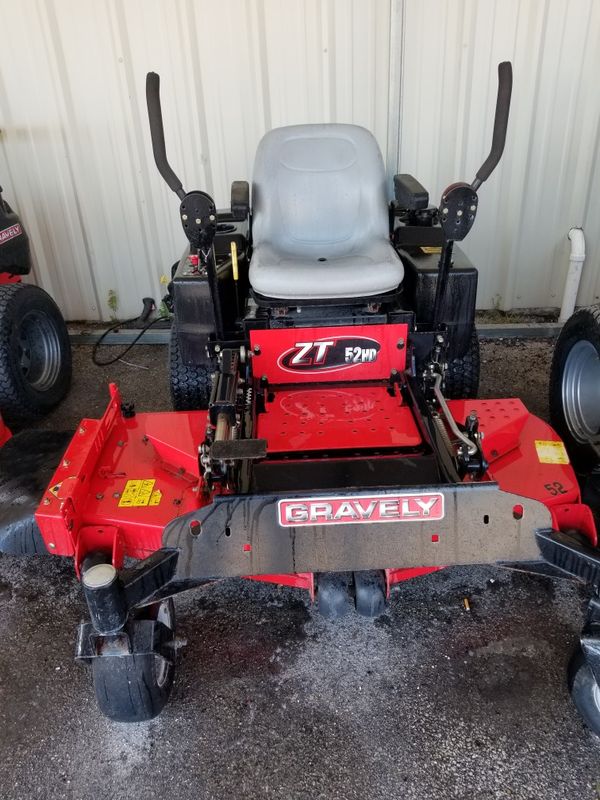 Gravely HD 52" Zero Turn Mower (good condition ) for Sale in West Palm