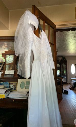 New and Used Wedding  dress  for Sale in Oklahoma  City OK  