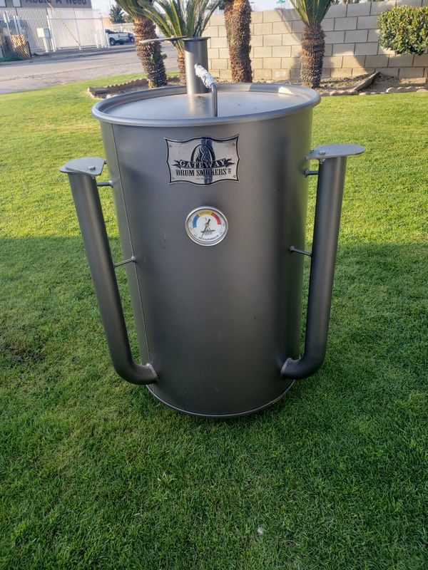 Gateway 30 gallon drum smoker for Sale in Bakersfield, CA OfferUp