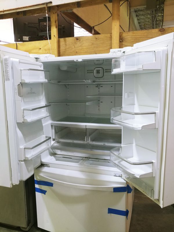 Kenmore Elite Refrigerator Model 795.72092.310 FOR PARTS OR REPAIR for