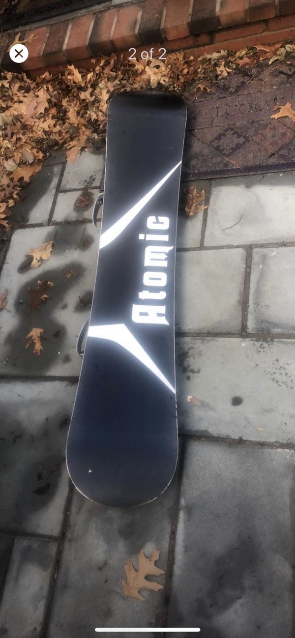 Atomic Deluxe snowboard with bindings 61” for Sale in Lynnfield, MA