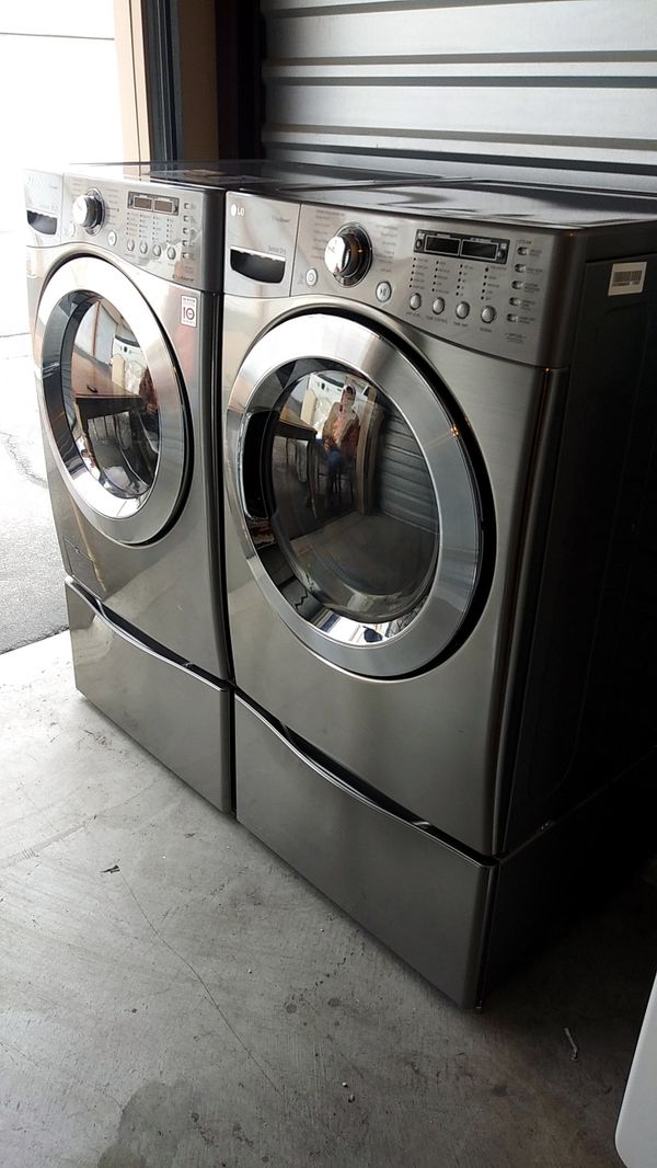 Like New Lg Stainless Washer and Dryer Set for Sale in Las Vegas, NV