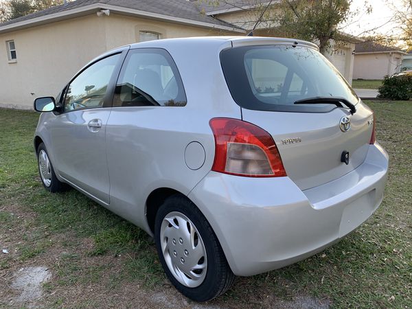 2007 TOYOTA YARIS HATCHBACK 2D . NEGOTIABLE . $ 2.900 for Sale in Tampa