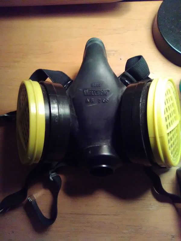 Wilson AR 700 Respirator Chemical mask and replacement cartridges for