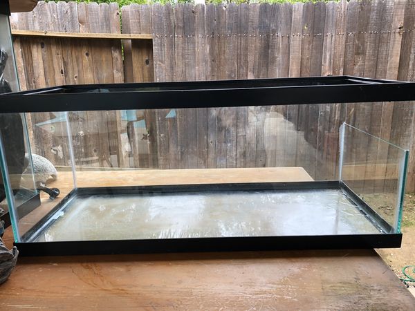 30 gallon turtle tank for Sale in Sacramento, CA - OfferUp