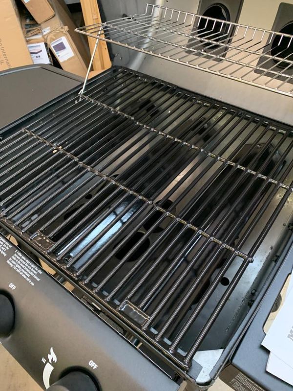 Brand New Already Assembled Char Griller 3 Burner Gas Grill Black