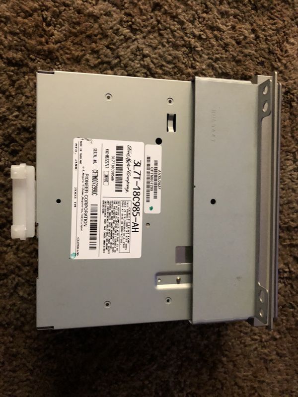 2003 Lincoln Navigator 6 Disc Navigation Stereo for Sale