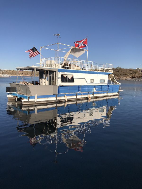 43 ft house boat slipped at lake Pleasant for Sale in Phoenix, AZ OfferUp