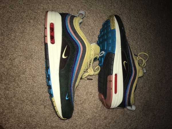 air max 97 reese witherspoon