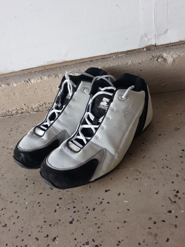 Starter high top basketball shoes!.... for Sale in Sumner, WA - OfferUp