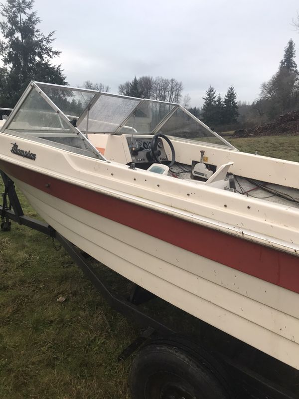 17ft Thompson fiberglass boat and trailer for Sale in Castle Rock, WA