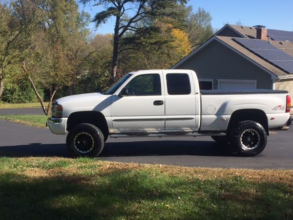 Lifted GMC Sierra-2003 - QUADRASTEER for Sale in Kansas City, MO - OfferUp