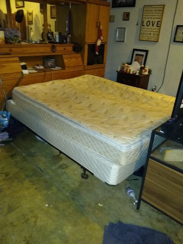 Sleep number bed Queen with hard frame. for Sale in Glendale, AZ OfferUp