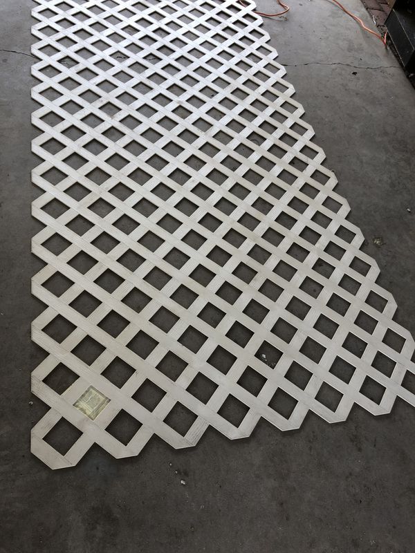 plastic lattice 4x8