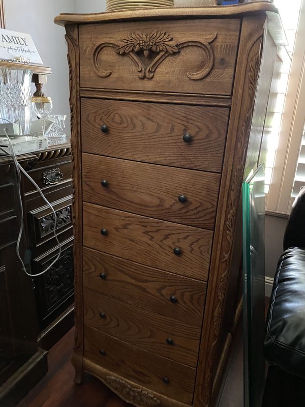 Versailles Oakwood Dressers ,night stand for Sale in Hemet, CA - OfferUp