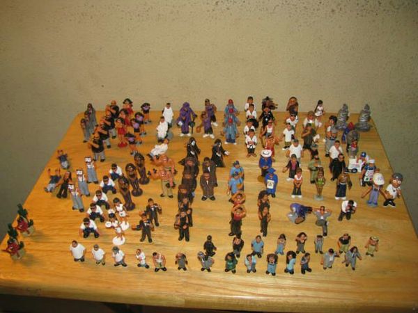 mini cholos figures