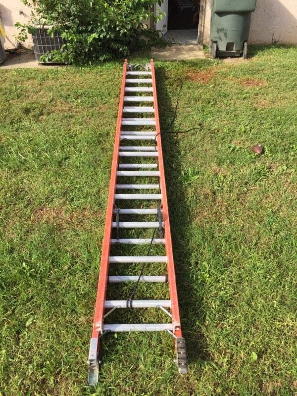 28ft fiberglass extension ladder for Sale in Columbus, OH OfferUp