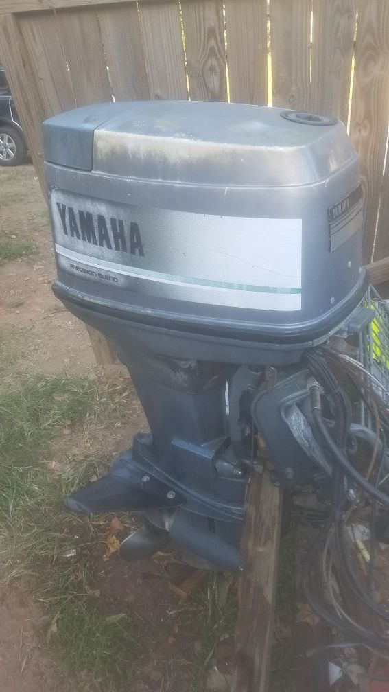 Yamaha 90 HP outboard 2 stroke boat motor for Sale in Jonesboro, GA