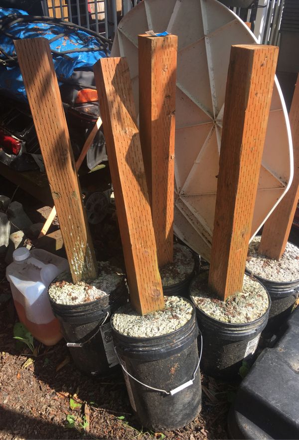 4ft post concrete bucket FREE!FREE!FREE!FREE! for Sale in Kent, WA
