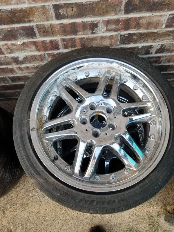 Mercedes Benz e350 18 inch chrome wheels for Sale in Arlington, TN ...