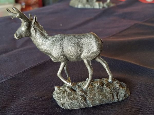 Franklin Mint The Pronghorn Antelope fine pewter figurine 1976 by R