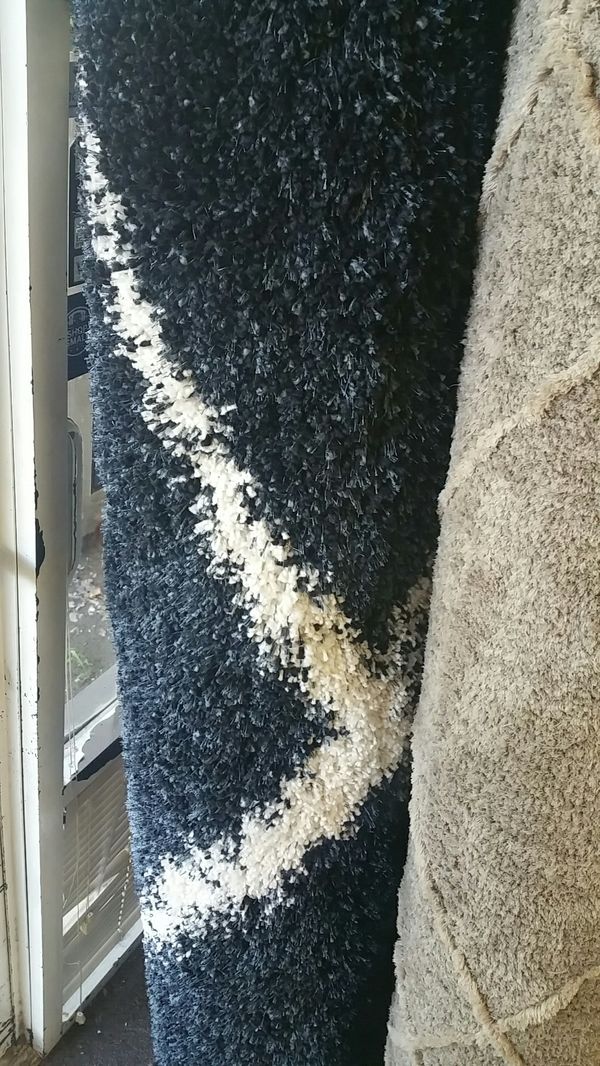 8x10 shag area rug Thomasville new for Sale in Bakersfield, CA OfferUp