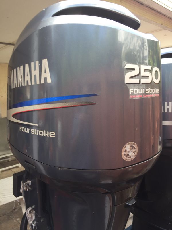 2006 Yamaha F 250 hp Four Stroke Outboard Motor 300 Hours! for Sale in ...