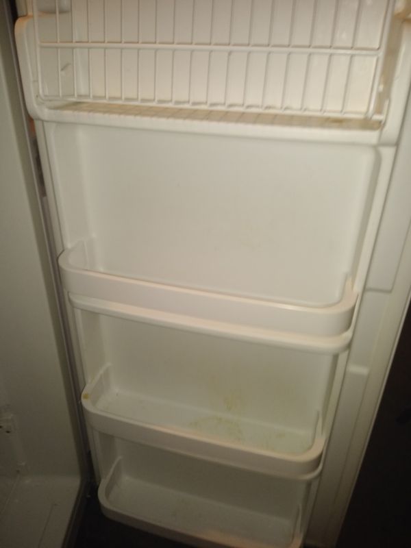 Magic Chef Upright Deep Freezer for Sale in Hesperia, CA OfferUp
