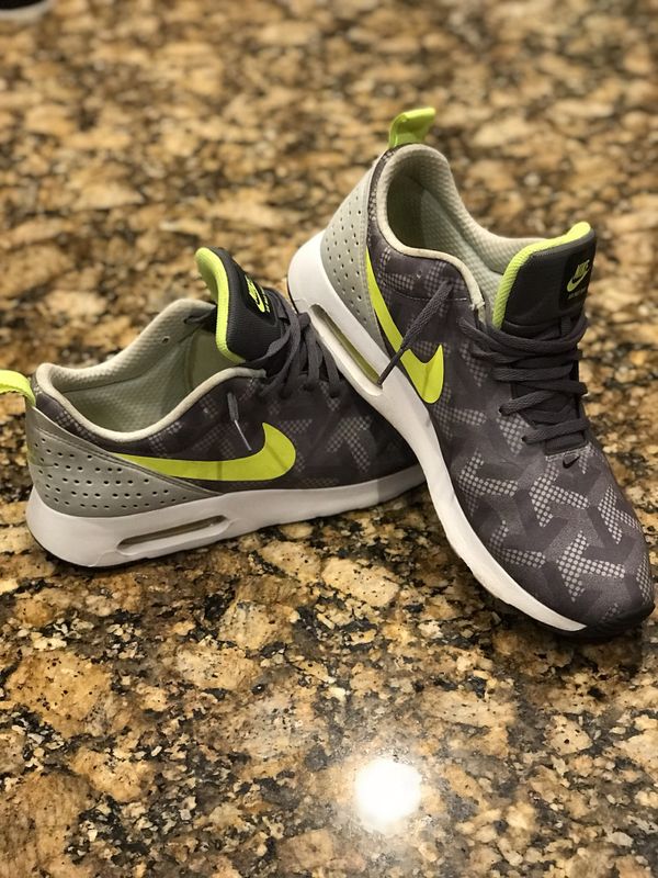 Nike training/running/lifting/casual shoe for Sale in
