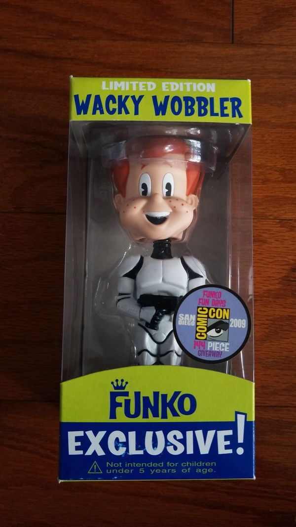 wacky wobbler funko