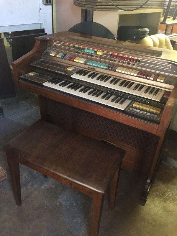 Thomas Organ.....Californian 284 Deluxe for Sale in Jacksonville, FL OfferUp