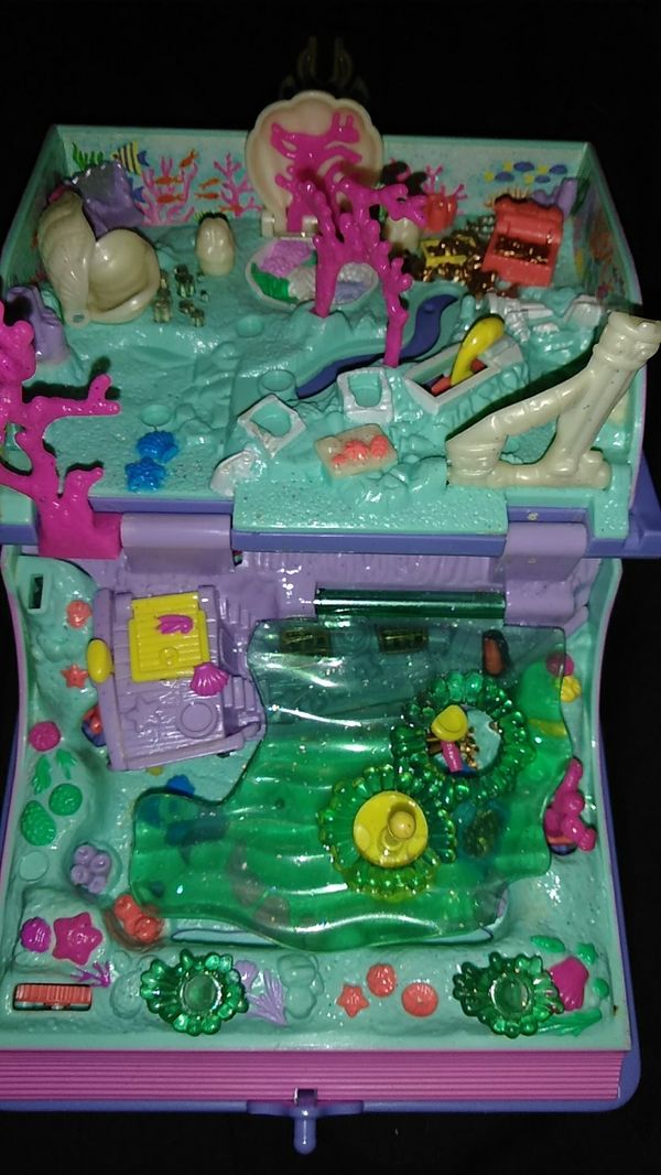 polly pocket keepsake collection ™ mermaid dreams ™ compact