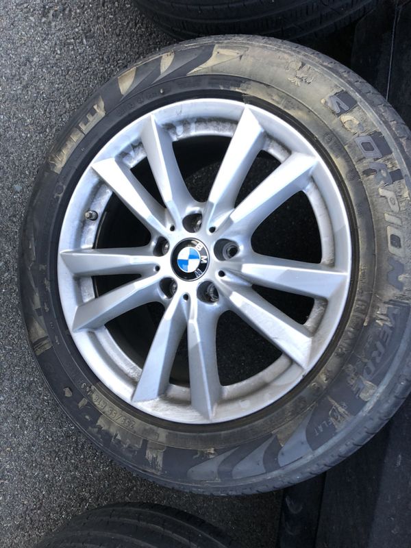 4 BMW X5 2015 18 inch wheels and run flat tires for Sale in Federal Way