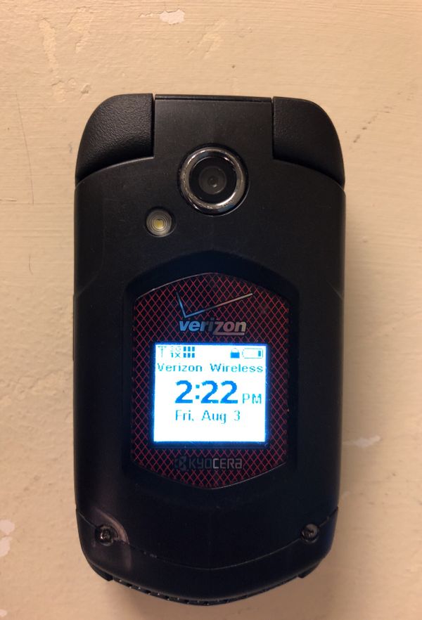 Kyocera flip phone Verizon for Sale in Bakersfield, CA OfferUp
