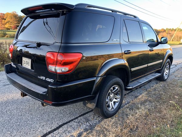 2006 Toyota Sequoia Limited 4x4 w/ BRAND NEW FRAME for Sale in Bristol, CT - OfferUp