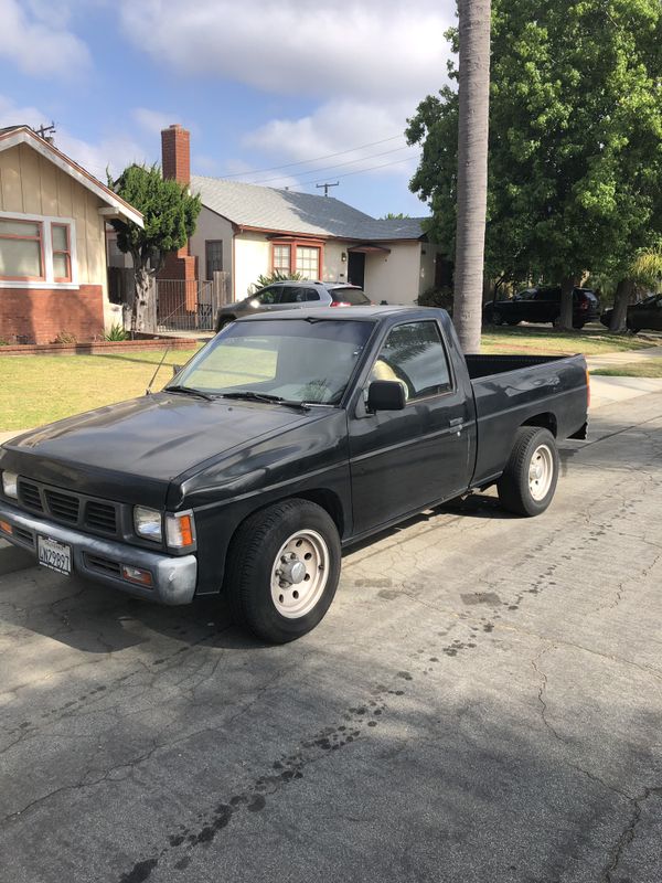 93 Nissan D21 4cyl Manual Trans for Sale in Long Beach, CA - OfferUp