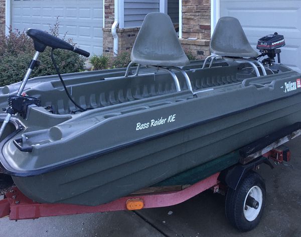 PELICAN BASS RAIDER 10E for Sale in Cary, NC