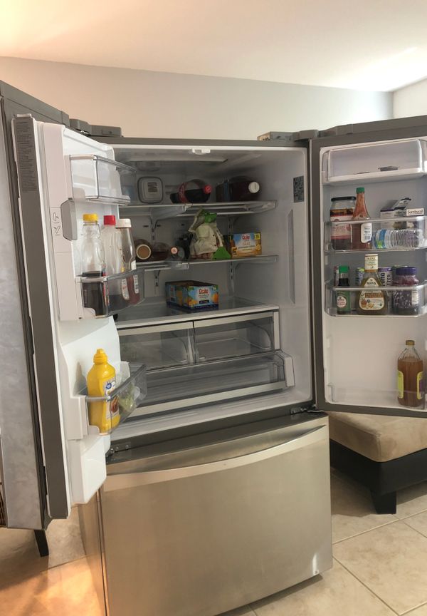 Kenmore Elite refrigerator (needs compressor!!!) for Sale in West Palm