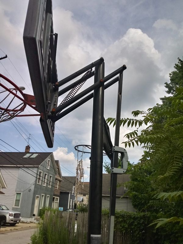 Used Basketball Hoop for Sale in Cleveland, OH - OfferUp